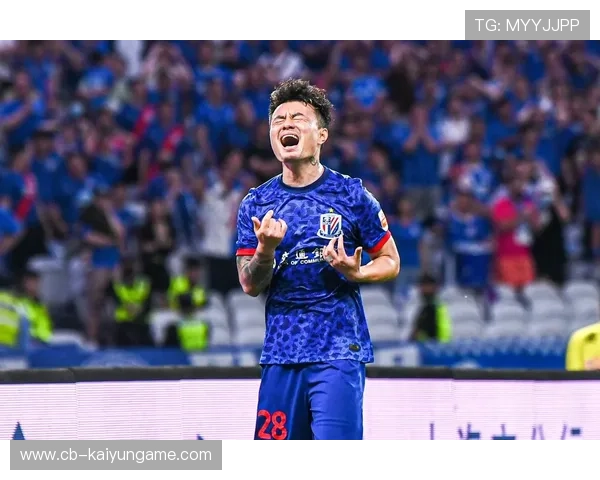 上海申花拉唐边路传中制造射门机会：边路进攻的魅力与品牌力